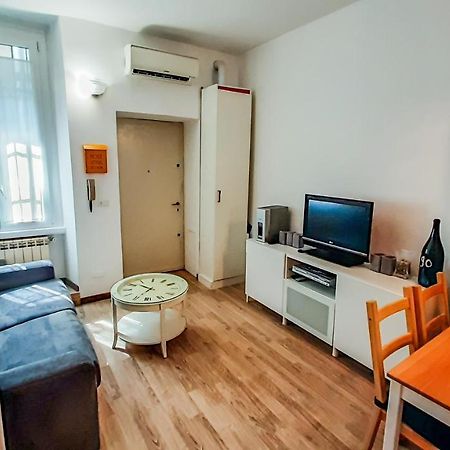 Altido Lovely 1-Br Flat With Easy Access To Centre Милан Экстерьер фото