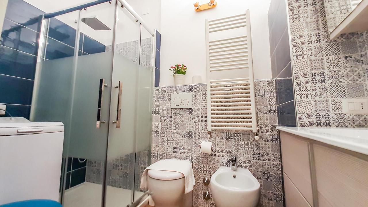 Altido Lovely 1-Br Flat With Easy Access To Centre Милан Экстерьер фото